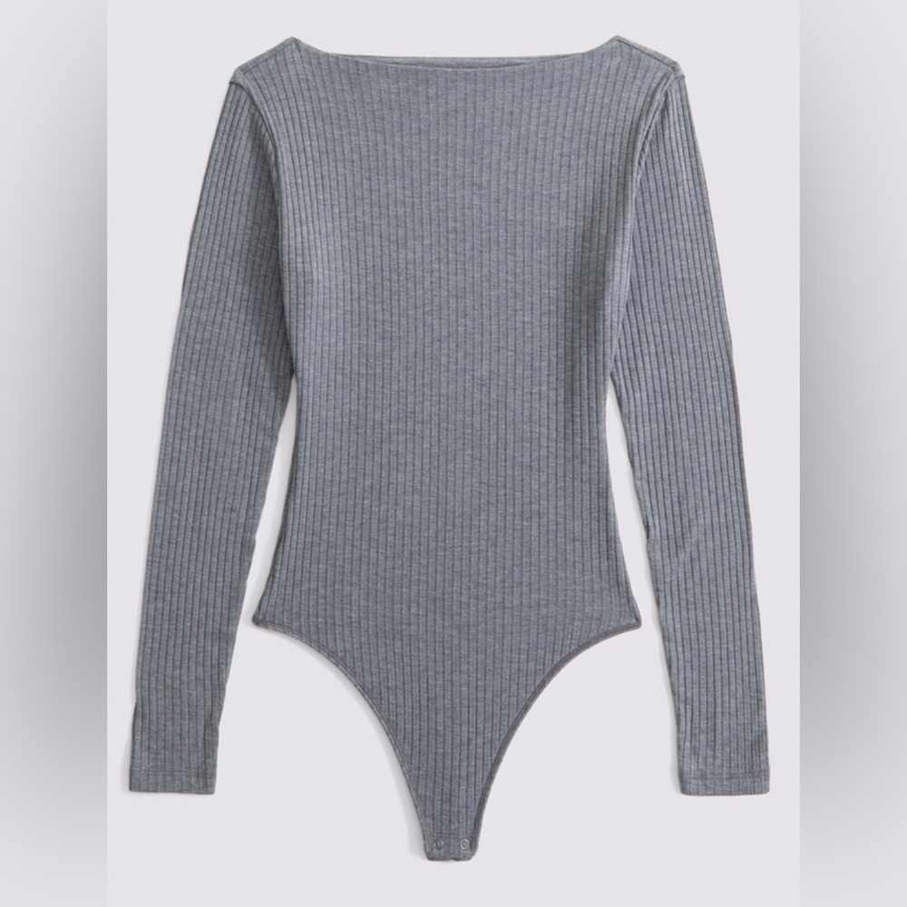 NWOT Abercrombie & Fitch Dark Gray Long-Sleeve Wide Rib Slash Bodysuit Size M